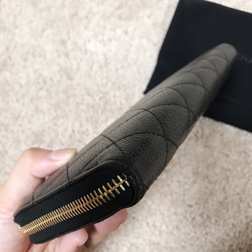 💯 Authentic Classic Chanel Wallet - Picture 5 of 6